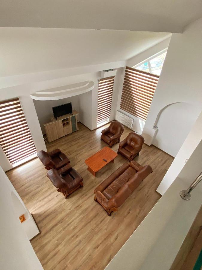 Vila Nei Lugoj Extérieur photo